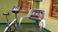 Best Western Hesperia-Victorville Suites - Gym