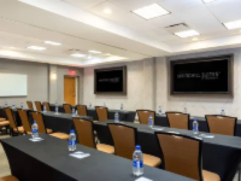 สปริงฮิลล์สวีทส์ บายแมริออท สนามบินไมอามีเซาท์ บลูลากูน แอเรีย โรงแรมในไมอามี