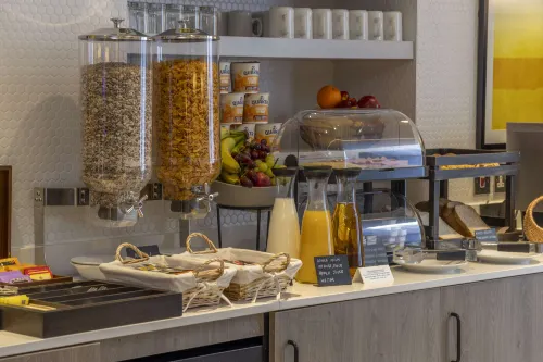 Four Points Flex by Sheraton London Kensington Olympia Ăn uống Photos