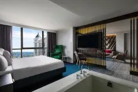 The Starling Atlanta Midtown, Curio Collection by Hilton Hotels in Atlanta