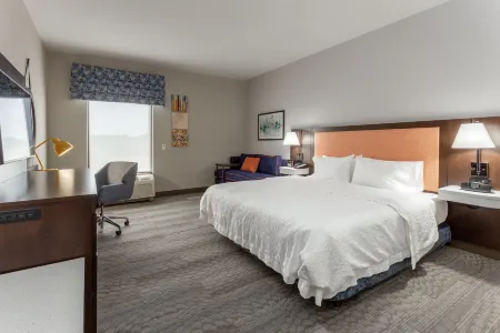 Hampton Inn Jefferson City at the Capital Mall Отели рядом с достопримечательностью «Биндер Лейк Павилион»