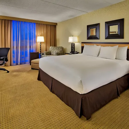 DoubleTree by Hilton Hotel Chicago - Arlington Heights