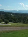 1 BEDROOM FULL KITCHEN $97 with MOUNTAIN VIEWS, PET FRIENDLY on 4 ACRES!