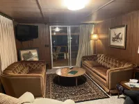 Cozy Cottage Five Hotels in Sabine Parish