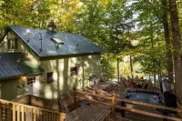 *New* Waterfront Cottage w/ Hot Tub & Private Dock