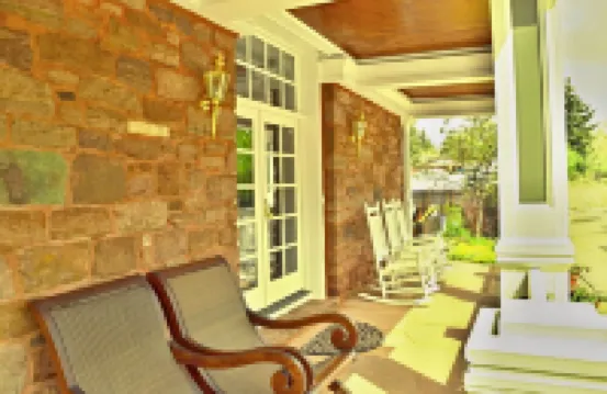 The Heart of Manitou Springs. Award-winning. Luxurious. Romantic. 2nd Floor East