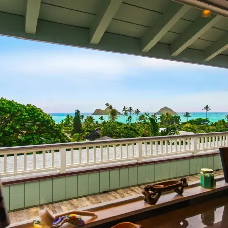 Penthouse Living in Beautiful Lanikai – 2 Bedrooms, 1 Bathroom, Ocean Views