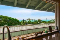 Penthouse View in Coveted Lanikai!  2 Bed 1 Bathroom.