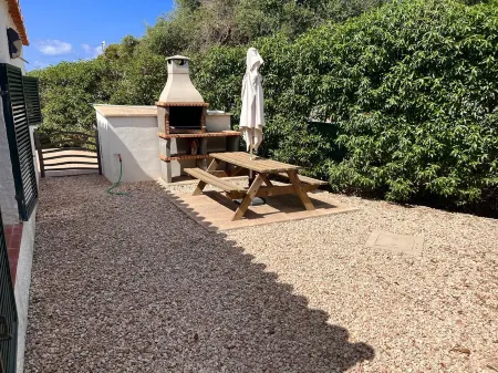 Modern Beach Style Villa, Close To Beach, Restos & Shops, Big Pool, Renovated.