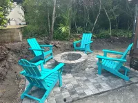 PET-FRIENDLY BEACH HOUSE WITH HOT TUB JUST FIVE MIN WALK FROM BEACH ACCESS !