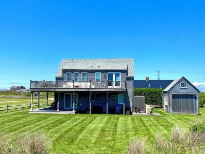 Have it all! The perfect Nantucket getaway for stunning ocean views and beaches!