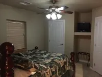 "Clean/Maintained Fully Furnished Premium Lodging"- Dolphin Lodge