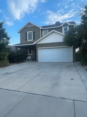 Spacious 4-bedroom house in charming Hobbs with AC, WiFi