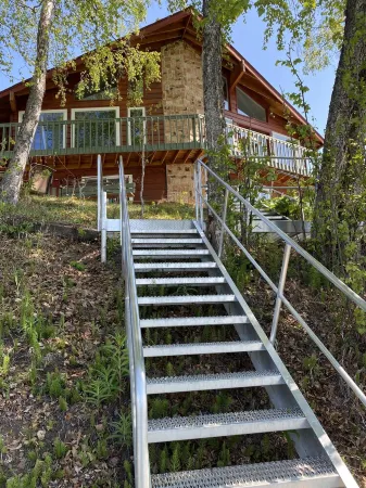 2 Bedroom Kenai River Hideaway-Located right on the Kenai River!