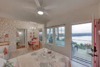Tiny House
