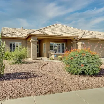 Backyard Luxury with Private Pool and Hot Tub on Golf Course