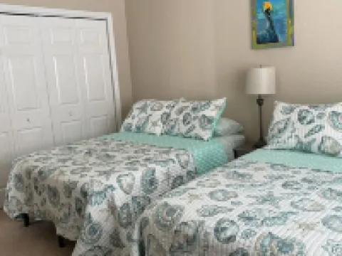 The Blue Heron- Waterfront-Gulf Access-Dock-Pool-Kayaks Hotels in Hernando Beach