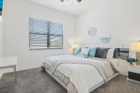 Penthouse Suite 2 in the heart of SW Cape Coral