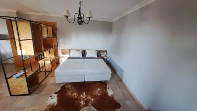 Se Alquila Estudio Independiente en Hermoso Chalet