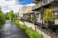 Charming Parkside Bungalow-2 blocks from downtown! Hotels in Silverton