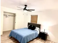 6Bedrooms/7Beds/3Bath/2Large Driveways/Pooltable/Arcade Machines