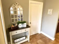 POOL, HOT TUB, FIRE PIT, PET FRIENDLY, 7 CRUISER BIKES, CHECKS ALL THE BOXES.