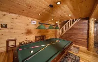 Hickory Ridge-Cabin less than 10 miles away from main state parks.