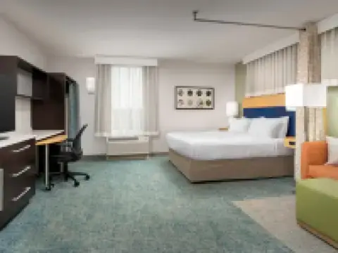 ホーム 2 スイーツ バイ ヒルトン レキシントン ユニバーシティ / メディカル センター レキシントンのホテル