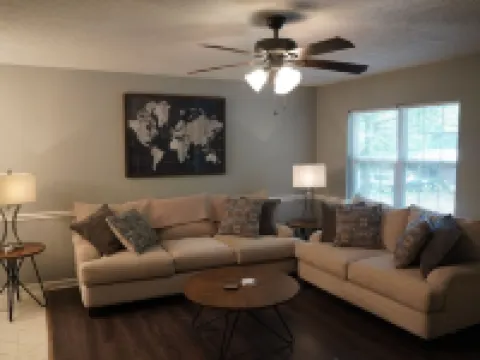 Cozy House Close To Everything Anderson Has To Offer Hotels in Anderson