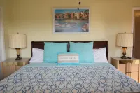 Waterfront Oak Retreat, Nov Special Pool, Spa/Dock/2 King Br, Kayaks/Pet-Welcome