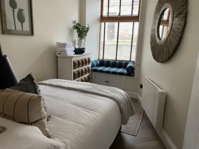 Luxurious one-bedroom seaside apartment Hotels in 