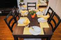 74L - 2BR Quincy - Cozy Couple Hideout near Wollaston Beach Hotels in Quincy