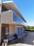 Absolute Beachfront on the cliff with easy stair access to the beach (BYO LINEN)