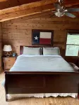 Private Mountain View cabin on 5 acres, great patio with creek below back patio.