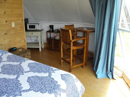 Glamping Dome with a view