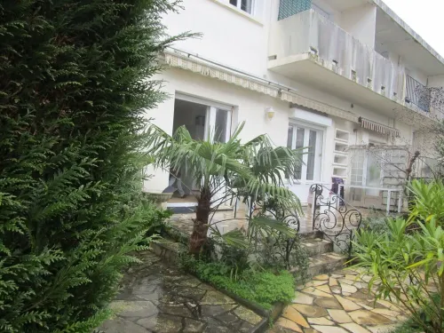 Apartment with terrace + garden, 3 bedrooms 200m from Foncillon beach!