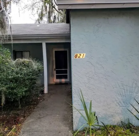 Cute 3 bedroom home w/ massage chair and wifi Отели рядом с достопримечательностью «Университет Флориды»