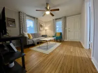 Quaint 2 bed 1 bath cottage style home