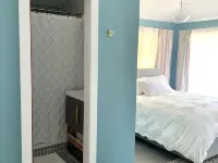 Cozy Carriage House in Downtown Forest City! Hotels in Cool Spring