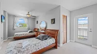 4th Floor AMAZING Direct Ocean Condo! 2500sqft!