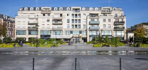 Spacious Studio 2 steps from the station Hotels in Sartrouville