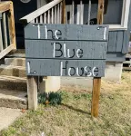 The Blue House - Central location!