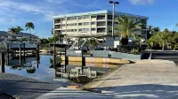 NEWLY RENOVATED Oceanside Oasis at Kawama Tower