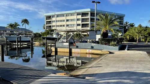 NEWLY RENOVATED Oceanside Oasis at Kawama Tower