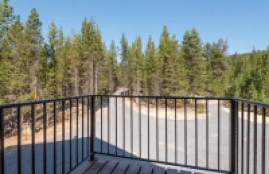 Newly Constructed Apartment in Prime Location!