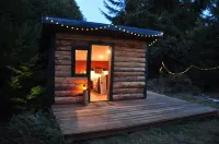 Humboldt Glamping! A unique experience...Your very own private camp! 레이디 버드 존슨 그로브 트레일 주변 호텔