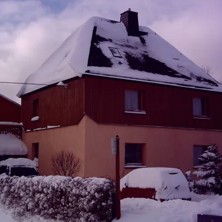 "Small but nice" apartment with balcony room - near Waldbühne for 2 - 4 people