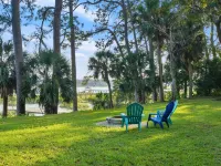 Waterfront “State of Mind” vintage home. Hotels in Bluffton
