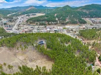 Amazing Views! Gorgeous New Home Near Hill City!