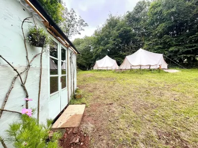 Secluded Glamping pod in Devon Hotels near Tiverton Parkway Railway Station